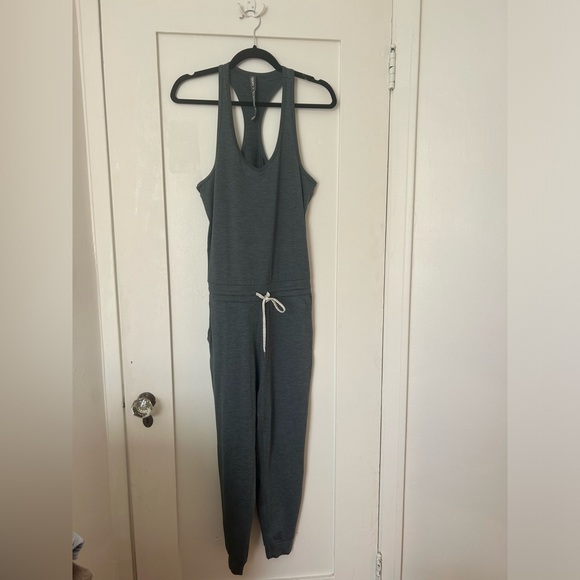 Vuori lux jumpsuit - Picture 4 of 5
